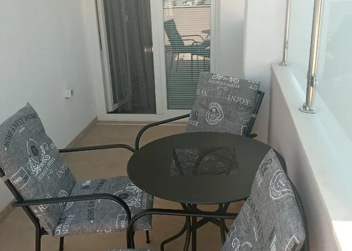 Lavanda - Free Parking And Grill Jezera