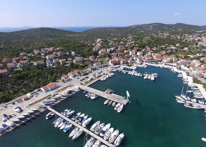 Lavanda - Free Parking And Grill *